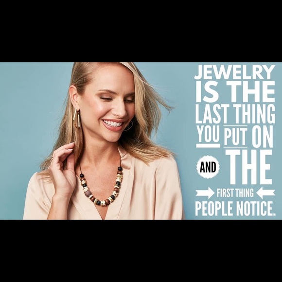 Meet your Posher, Carol - Picture 2 of 9